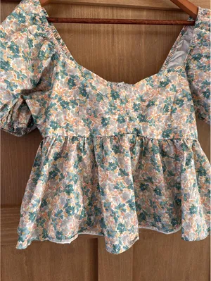 English Factory Women's Floral Puff Sleeve Top Teal, Orange & Cream size Large thumbnail 3