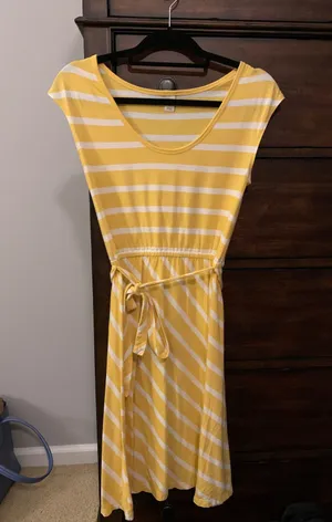 Old Navy Dress thumbnail 1