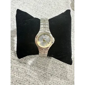Milan Quartz Watch‎ Silver Tone Stainless Steel Day Date Indicator thumbnail 6