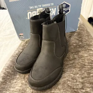NEW Women s Khombu Charlotte Pull On All Seasons Boot Black Choose Size 6M thumbnail 1