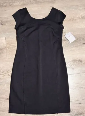 NWT Athleta Illusion Dress Black Short Sleeve V Neck Sheath Knee Length Medium M thumbnail 1
