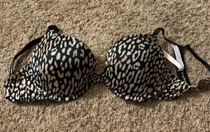 Victoria’s Secret Bra thumbnail 1