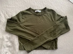 Cotton On Long Sleeve Crop Top XS thumbnail 1