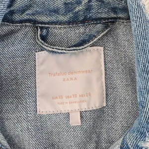 Zara Light Blue Distressed Woman's Jean Jacket Size XS thumbnail 5