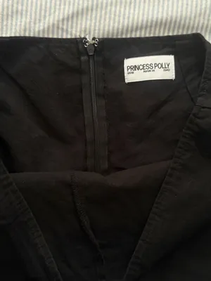 Princess Polly Black Skirt with Shorts Size 10 thumbnail 5