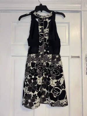 Zara Basic White Black Sleeveless Fit and Flare Dress S Floral Cut Out Back thumbnail 8
