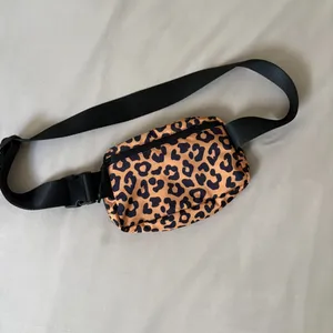 Leopard Animal Print Fanny Pack  thumbnail 3