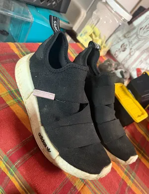 Adidas NMD R1 thumbnail 1