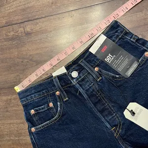 Levi's 501 Mid-Thigh Denim Shorts Size 24 thumbnail 5