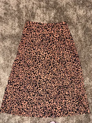 Leopard Print Women's Skirt Size Medium Orange thumbnail 4