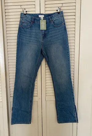H&M Straight High Jeans with ankle slits NWT thumbnail 1