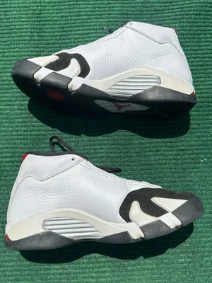 Air Jordan 14 Retro GS 'Black Toe' 2024 Size 6y Women’s Size 7.5 thumbnail 2