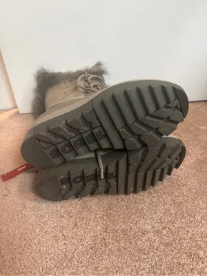 Sorel Joan Next Olive Green Faux-Fur Lace-Up Winter Boots thumbnail 3