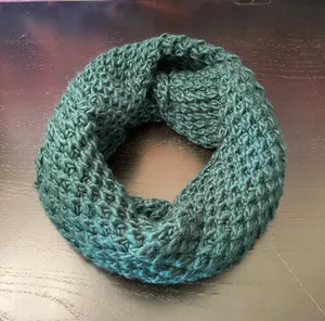 Old Navy Women's Teal Crochet Infinity Scarf thumbnail 1