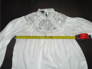 Eilly Bazar White Lace Yoke Boho Blouse Romantic Victorian Peasant Size M thumbnail 5