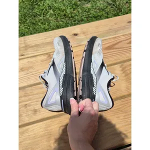 Brooks Adrenaline GTS Women's Running Shoes - Light Gray & Black thumbnail 10