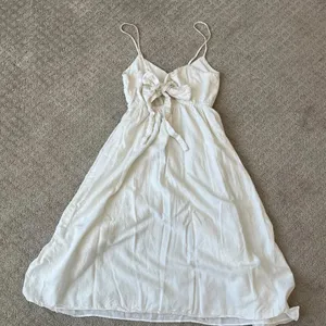 Zara Midi Dress Ivory Bow Tie in Back Spaghetti Strap V Neck Lined Size XS VGUC thumbnail 3