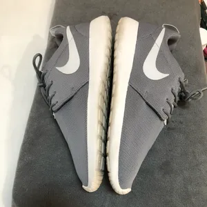 Nike Roshe One Sneakers thumbnail 10