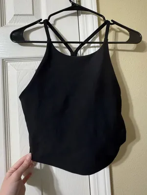 Old Navy Active Workout tank thumbnail 1