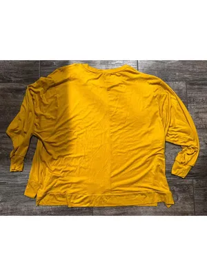 Like love women’s size medium closet staple piece thumbnail 7