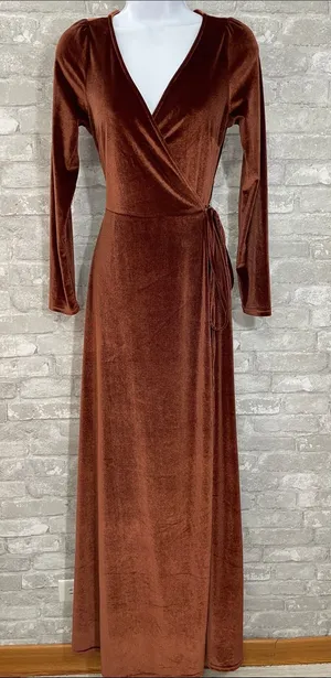 Baltic Born Esmeralda Velvet Wrap Maxi Dress thumbnail 1