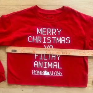 Home Alone 'Merry Christmas Ya Filthy‎ Animal' Medium Red Crop long sleeve thumbnail 2
