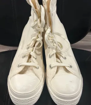 Converse Chuck 70 De Luxe Heel High-Top Sneakers small smudge in front NWOT thumbnail 1