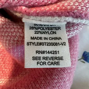 Moon & Madison Sz:M Cropped Pink Smiley Face Crew Neck Oversized Sweater. thumbnail 7
