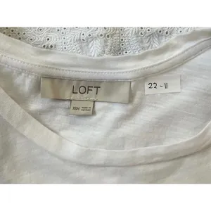Loft White Crew Neck Eyelet Trim Short Sleeve Women's Top Size XS | 22-11 thumbnail 3