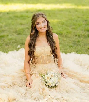 Sherri Hill Prom Dress thumbnail 7