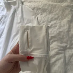 Lululemon Quarter-Zip White thumbnail 5