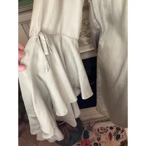HOPE & HARLOW Women's Dress Size 10 Drab‎ Chino V Neck Ruffle Bell Sleeve thumbnail 2
