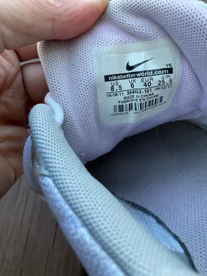 Nike White Sneakers with Hot Pink Swoosh 👟👟 thumbnail 10
