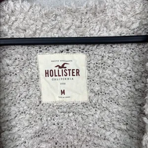 Hollister fuzzy Sherpa cardigan sz M thumbnail 3