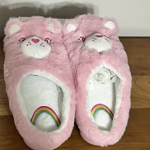 Care Bears Cheer Bear Pink Plush Slippers Women's‎ Size 6.5 - 7.5 thumbnail 4