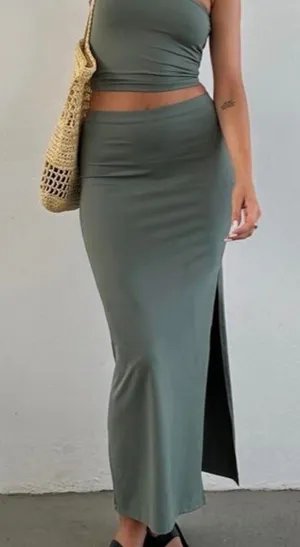 Bershka Maxi Skirt olive green thumbnail 1