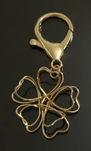 Wire Clover Bag Charm Gold Tone New thumbnail 1