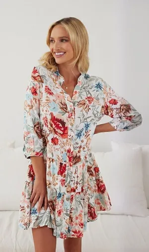 NWT Esther & Co Lanta Floral Dress Size Medium Swing Mini Dress V-Neck thumbnail 1