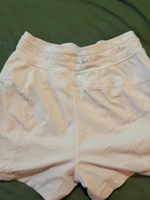 Lululemon Shorts thumbnail 3