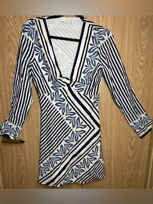 Abercrombie & Fitch Size MT Strips Floral Print Deep V Neck Mini Dress thumbnail 2