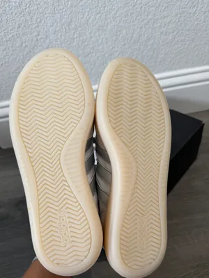 Adidas Women’s Shoes thumbnail 5