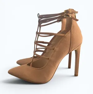 Steve Madden Prazed Caged Pumps Sand Nubuck NWT Sz 7 thumbnail 1