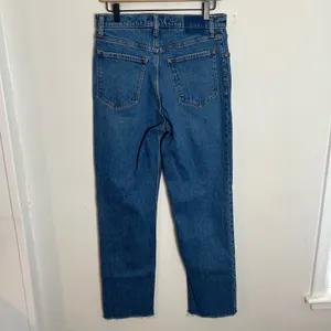 NWT ABERCROMBIE- Curve Love Ultra High Rise 90s Straight Jean Size 29 thumbnail 5