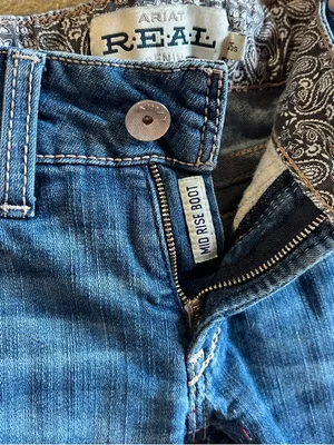 ARIAT mid rise‎ boot shorts size 25s thumbnail 4