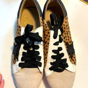 Star Animal Print Tennis Shoes thumbnail 1
