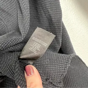 ARITZIA The Group Babaton Waffle Knit‎ Long Sleeve Turtleneck Black Sz M thumbnail 6