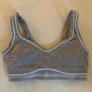 ALO Yoga Grey Seamless Light-Support Sports Bra thumbnail 2