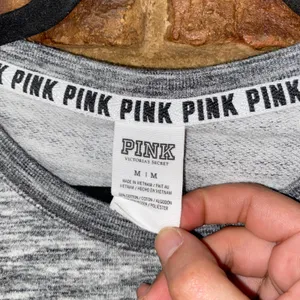 Victoria's Secret PINK Gray Tropical Graphic Lightweight Sweatshirt Size Medium thumbnail 7