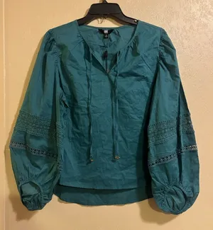 NWT Frye Lace Accent Blouse sz M thumbnail 1