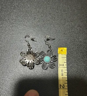Southwestern Faux Turquoise Flower Dangle Earrings Silver Tone Boho thumbnail 3